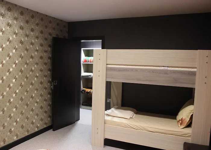 Konukevi Veni Yukarı Cuma